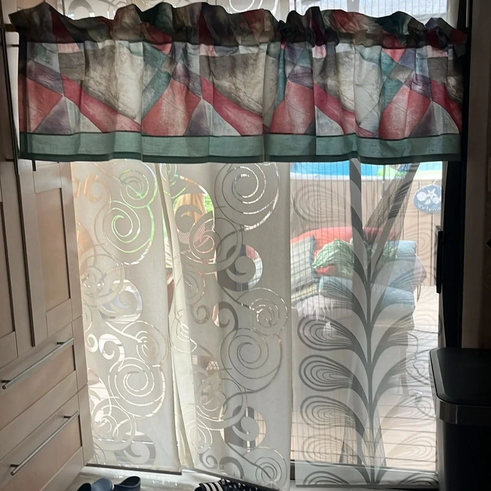 Valance for large window - contemporary pattern - pastel colors